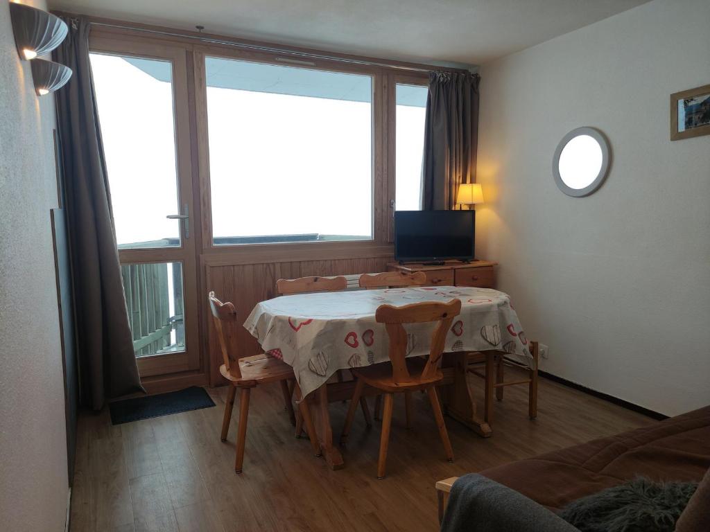 Studio Plagne Aime 2000, 1 pièce, 4 personnes - FR-1-181-2606 Immeuble le Paquebot des neiges Immeuble Le Paquebot des neiges, 73210 Aime-La-Plagne
