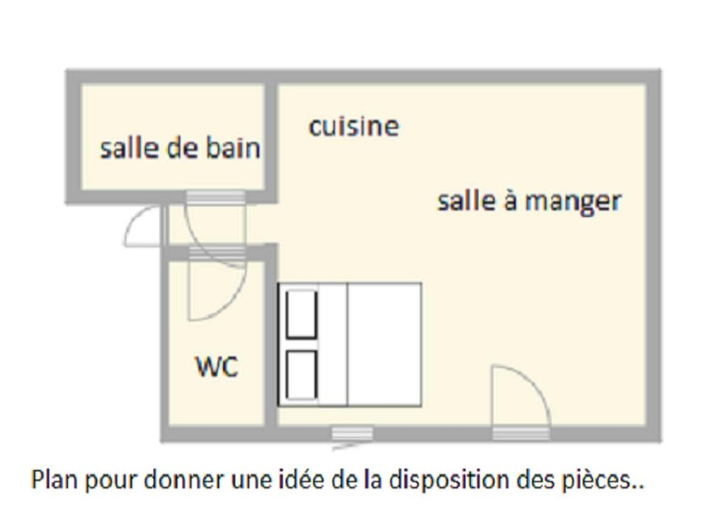 Studio plain-pied route du château, 12490 Montjaux