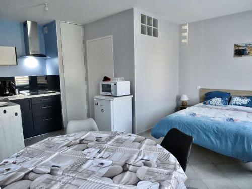 Studio Plouhinec Morbihan, 1 pièce, 2 personnes - FR-1-479-118
