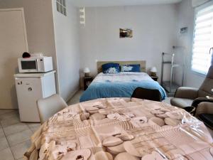 Studio Plouhinec Morbihan, 1 pièce, 2 personnes - FR-1-479-118