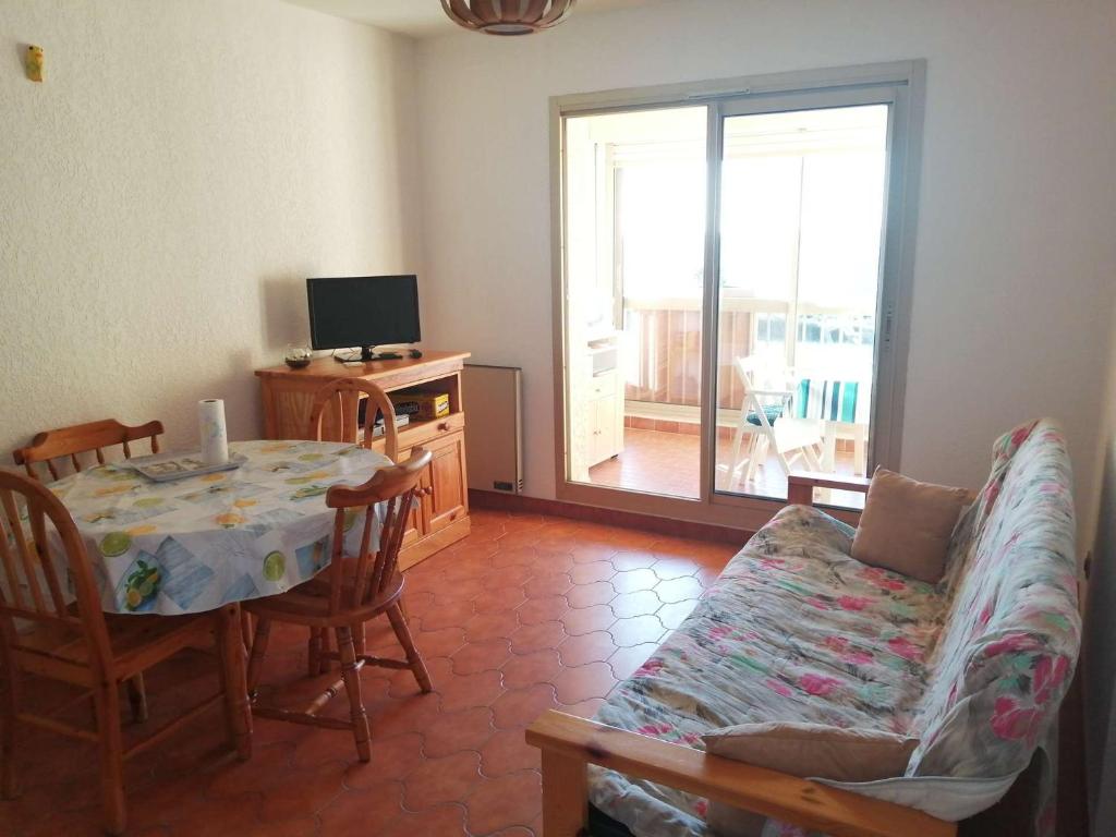 Studio Port de La Gavine-25 83400 Hyères