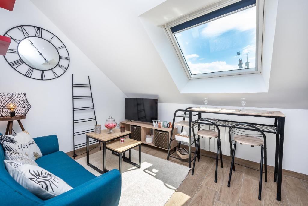 Studio Port de La Gavine-27 83400 Hyères