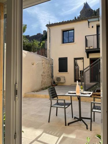 Studio pour 2 avec terrasse au pied de la Cité : ma pierre à l’édifice