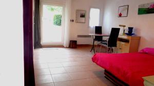 STUDIO pour 2 PERSONNES à RASTEAU