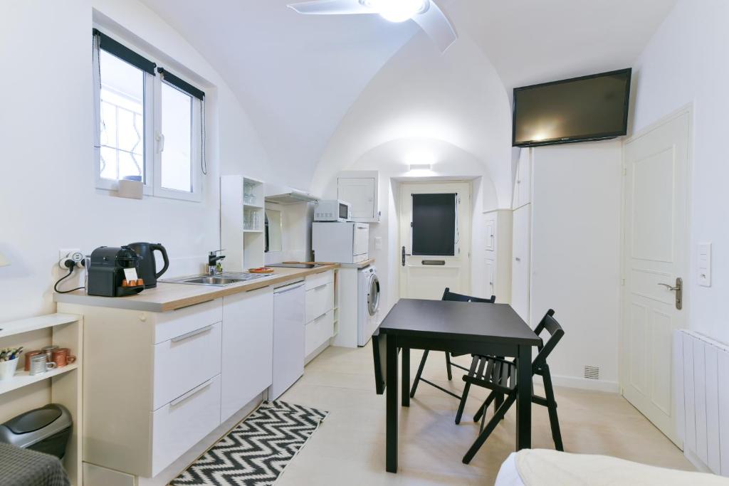 Appartement Studio pour 4 personnes Cannes Suquet 15 Rue Coste Corail 06400 Cannes