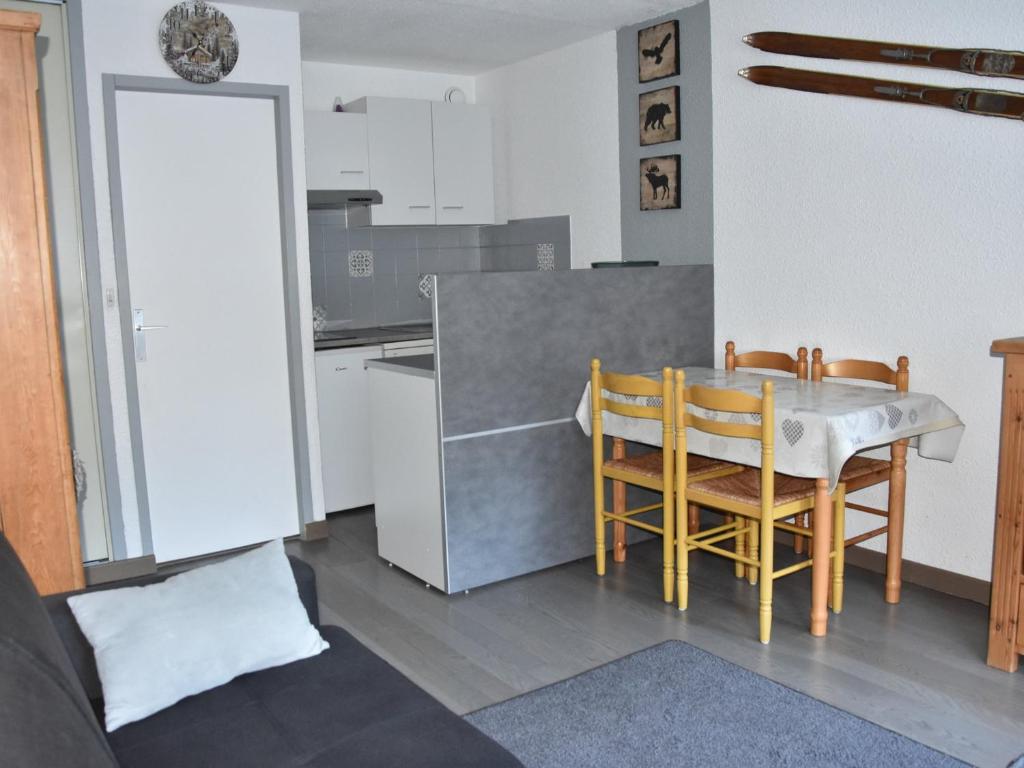 Appartement Studio Pralognan-la-Vanoise, 1 pièce, 4 personnes - FR-1-464-105 247 - 249 Av. De Chasseforet -  - 73710 Pralognan-la-Vanoise