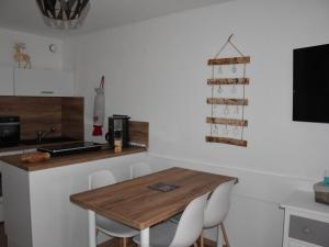 Studio Pralognan-la-Vanoise, 1 pièce, 4 personnes - FR-1-464-173