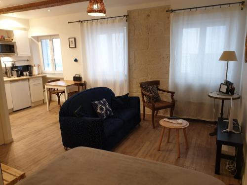 studio près du vieux port et de la Canebière