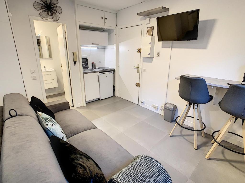 Studio PROCHE CROISETTE MINERVE MON5519 Dr Monod, 1, 06400 Cannes