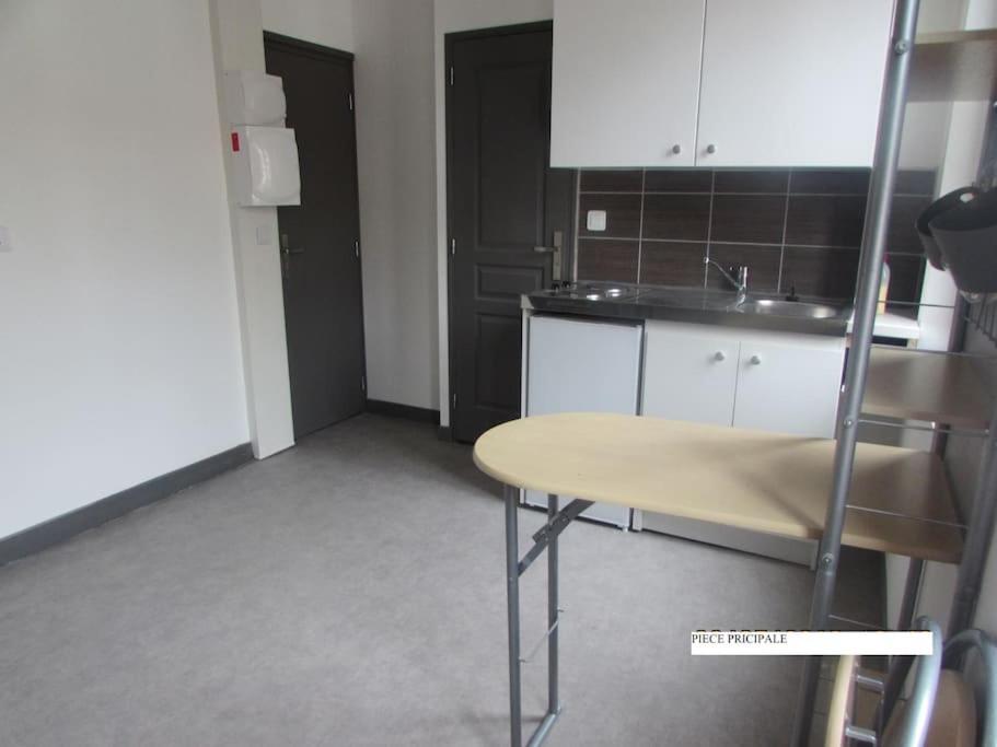 Appartement Studio proche de la gare pour 1 personne 22 B 22 Rue Vulfran Warmé 80000 Amiens