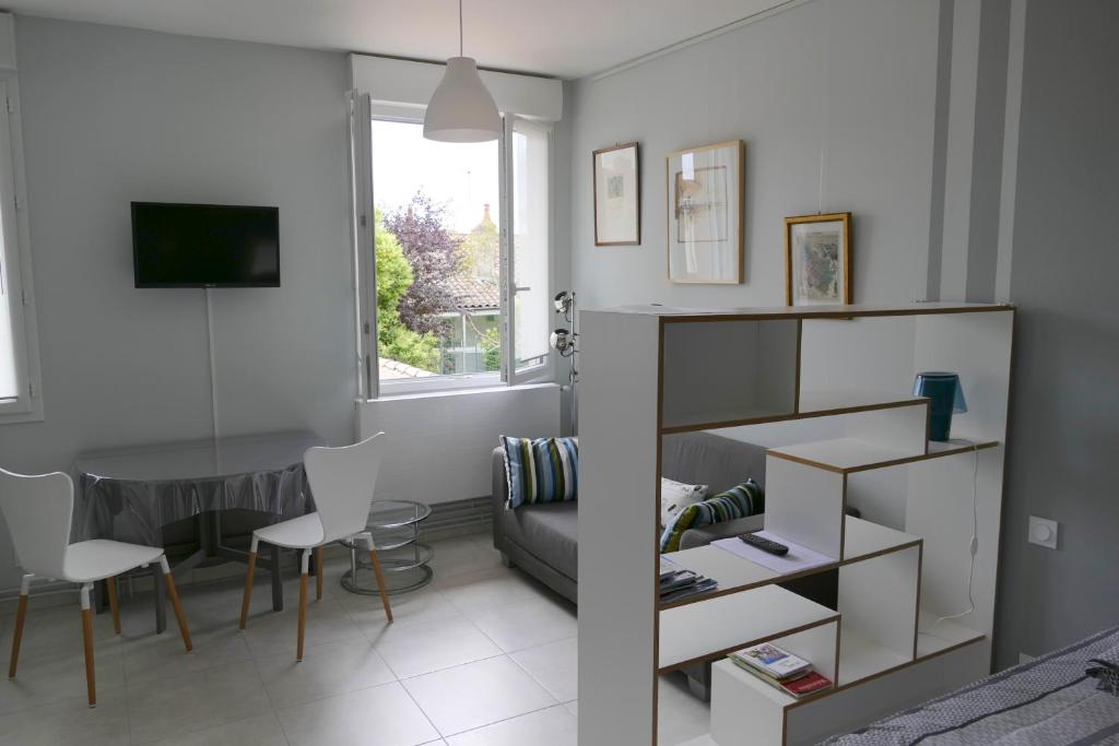 Appartement Studio proche gare St Jean 7, rue Lasserre 33800 Bordeaux