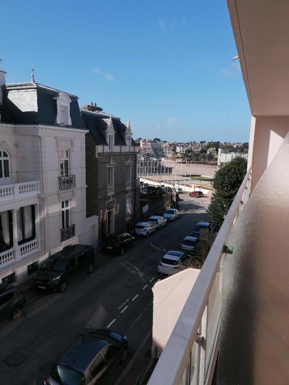 Appartement Studio proche mer 8 Avenue Georges Clemenceau 35800 Dinard