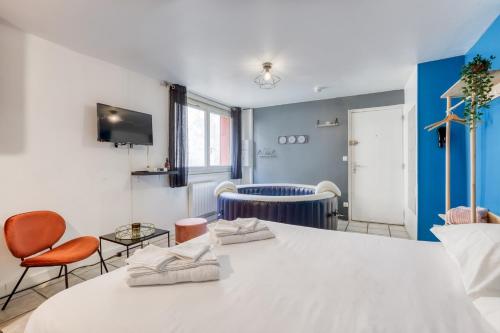 Studio : Proche Paris et Tous commerces