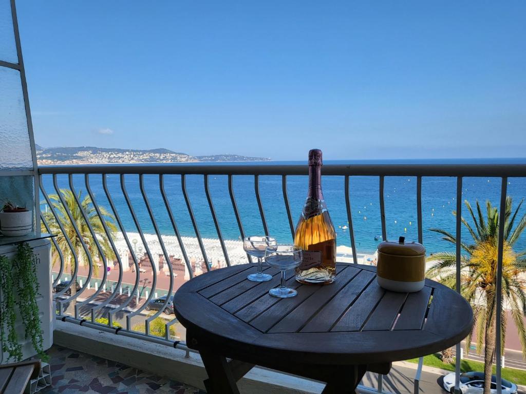 Appartement STUDIO PROMENADE 301 Promenade des Anglais 06200 Nice