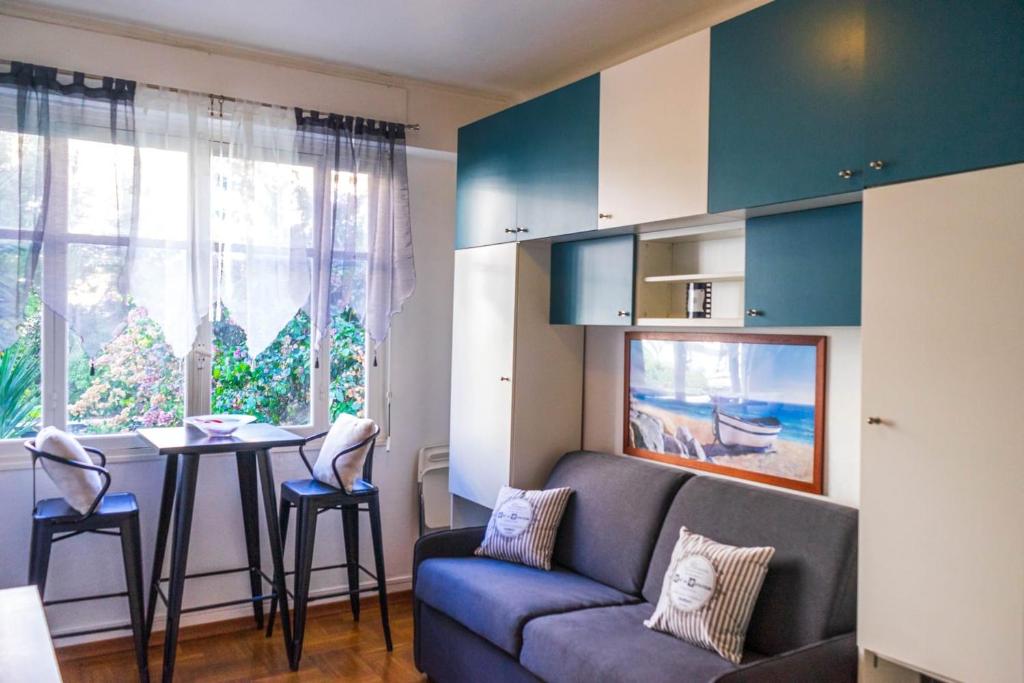 STUDIO PROMENADES DES ANGLAIS - CARRE&OR NICE 29 Promenade des Anglais-Palais Fiora-1r étage-aprt 26, 06000 Nice