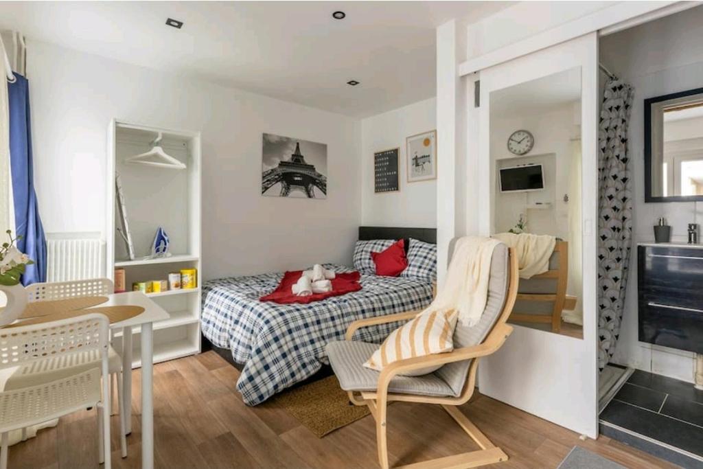 Studio Puteaux Paris-Defense by Servallgroup 29 Rue des Pavillons bis, 92800 Puteaux