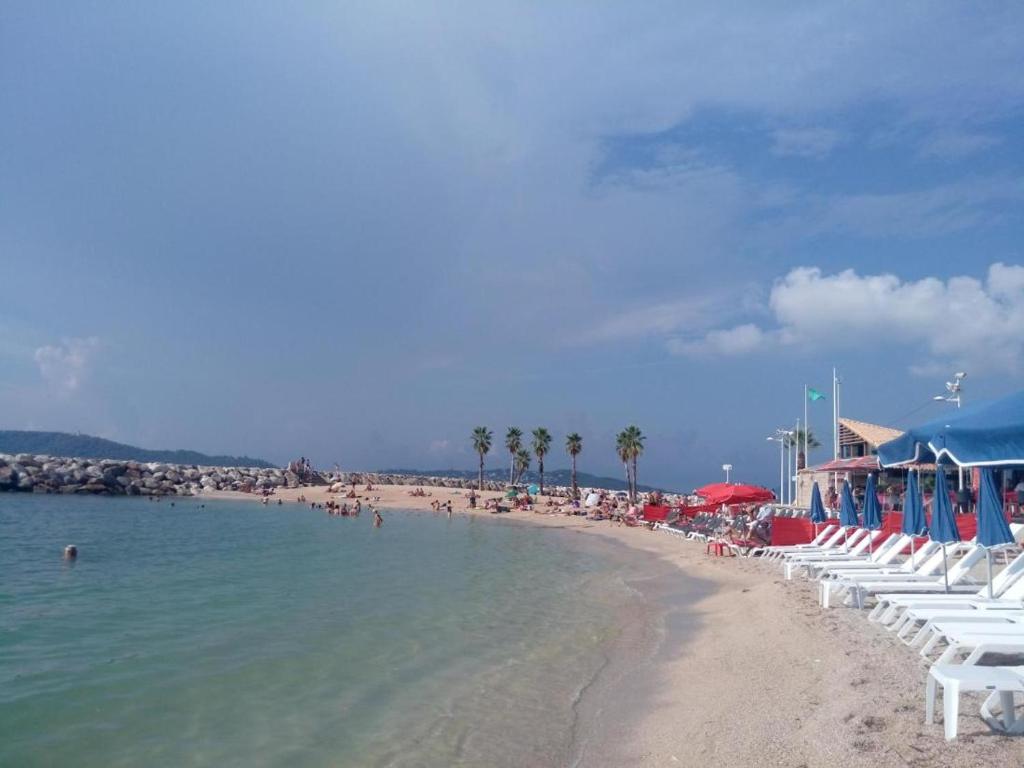 Studio quartier des thermes Appart Hotel le Cygne 3