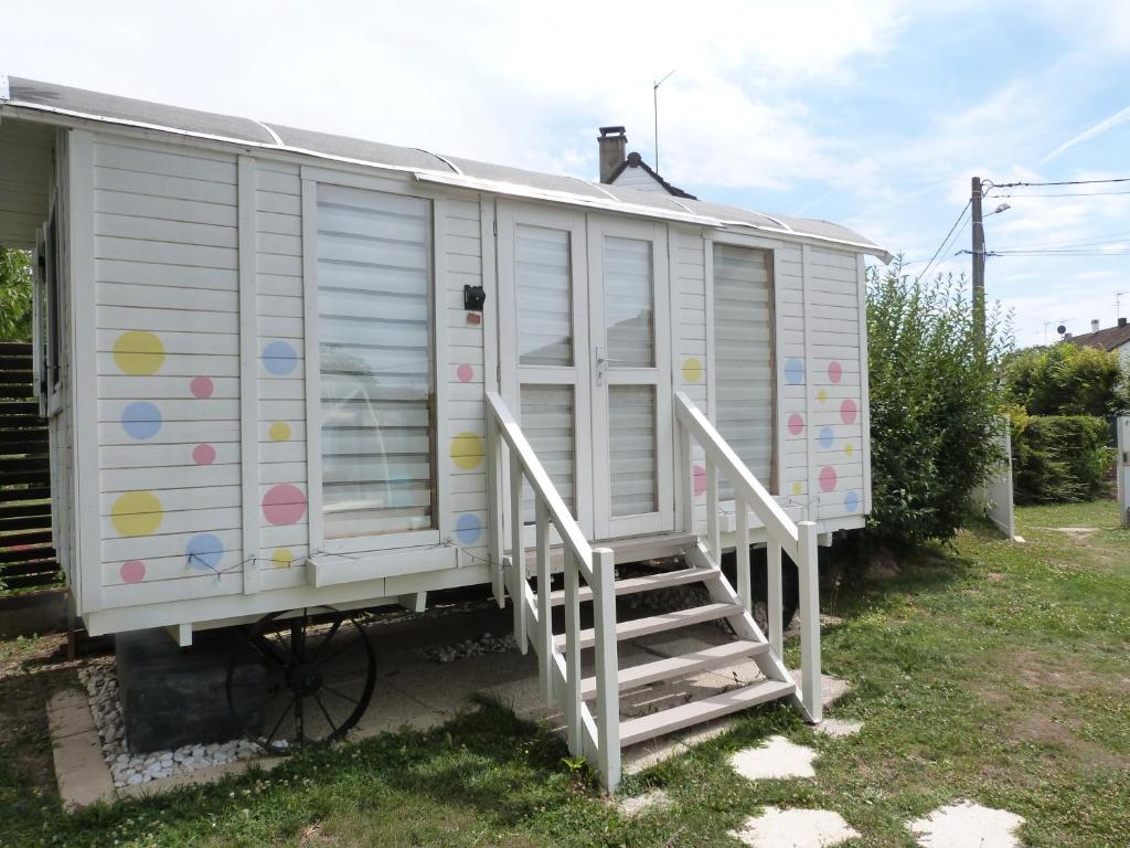 Studio quartier marais, terrasse rez de chaussée, jardin accessible, netflix 18000 Bourges