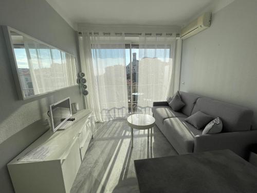 Studio quartier Suquet vue Mer