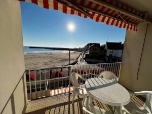 Appartement Studio Quiberon, 1 pièce, 2 personnes - FR-1-478-111 Rue de Pouligner Résidence les DAUPHINS 56170 Quiberon Bretagne