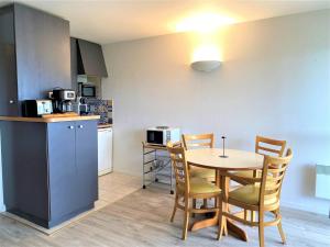 Appartement Studio Quiberon, 1 pièce, 4 personnes - FR-1-478-202 98 Bis Rue du Port de Pêche 56170 Quiberon Bretagne