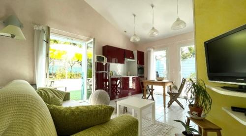 Studio Rdc avec Terrasse - Biarritz - Côte des Basques - Stationnement privatif sécurisé