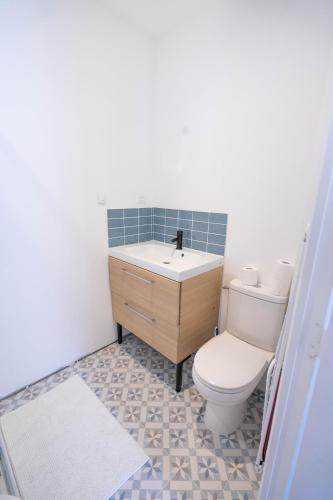 Appartement Studio refait à neuf avec cuisine équipée R1 17 Rue Urbain Chasseloup 33390 Blaye Aquitaine