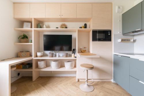 Studio refait à neuf avec Parking en Bord de Loire