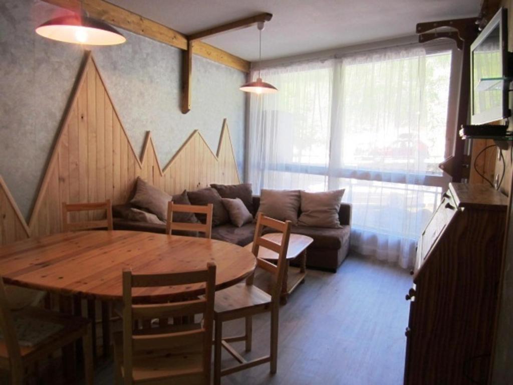 Studio rénové au cœur du centre-ville de PERROS-GUIREC Réf - 954 22700 Perros-Guirec