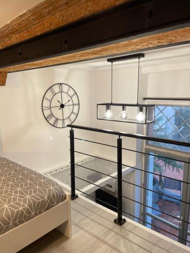 Studio rénové, terrasse privative, 300m du Capitole