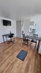 Studio - rez-de-chaussée - wifi - télévision