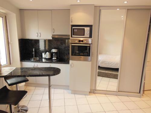 Studio Riouffe 2 mins from the Palais des Festivals and the beach 132