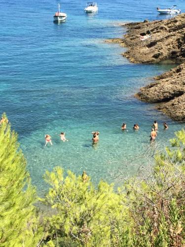Studio Rocher Bleu climatisé centre historique près des plages