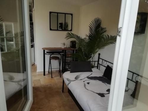 Appartement Studio route de Gougues 8 Route de Gourgues 33880 Saint-Caprais-de-Bordeaux Aquitaine