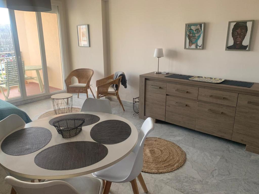 Appartement Studio Saint-Aygulf centre proche mer Boulevard Honoré de Balzac 83370 Saint-Aygulf