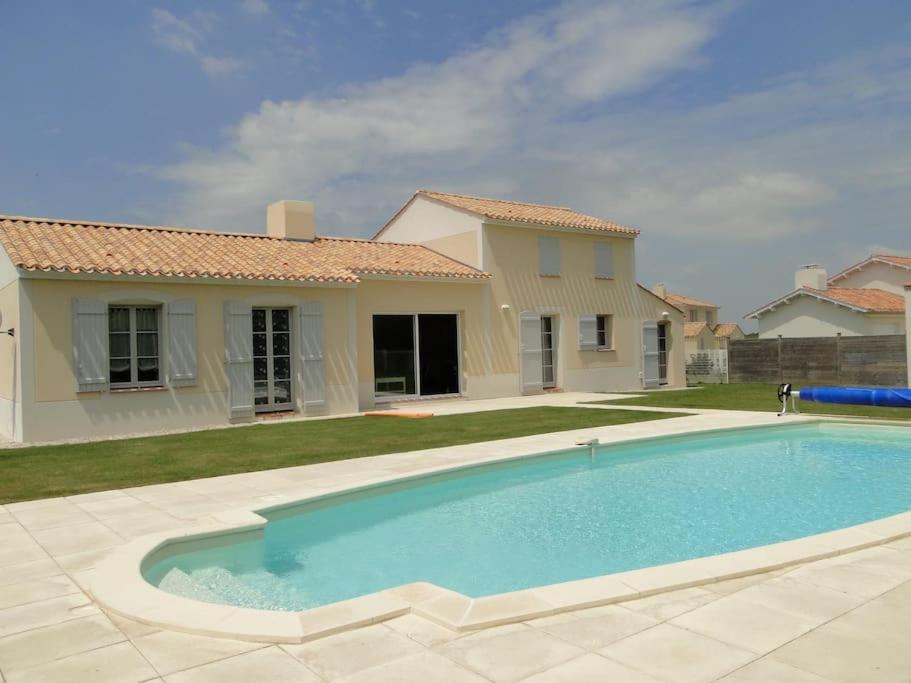 Studio Saint-Aygulf centre proche mer