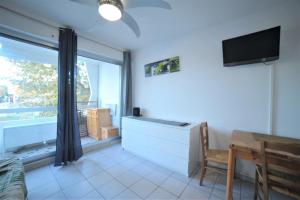 STUDIO SAINT CLAIR Vue Laterale MER
