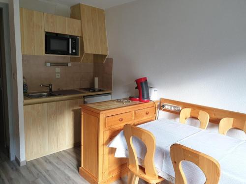 Studio Saint-Jean-d'Aulps, 1 pièce, 4 personnes - FR-1-573-91