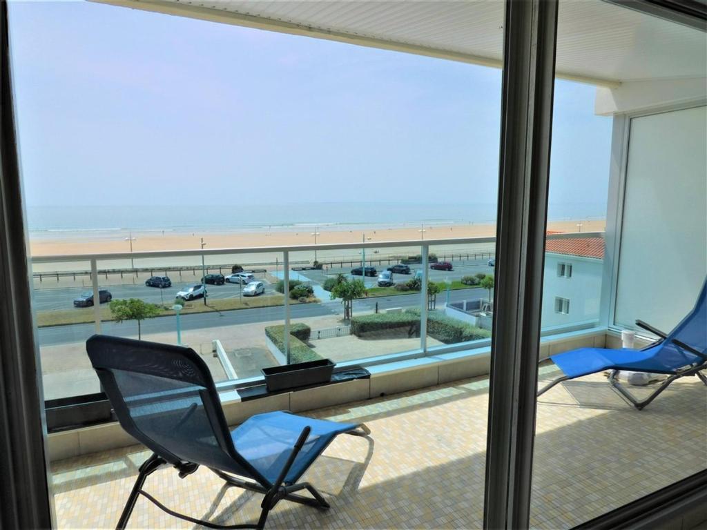 Appartement Studio Saint-Jean-de-Monts, 1 pièce, 4 personnes - FR-1-323-263 253 Esplanade de la Mer RESIDENCE LES PETRELS 3ème étage 85160 Saint-Jean-de-Monts