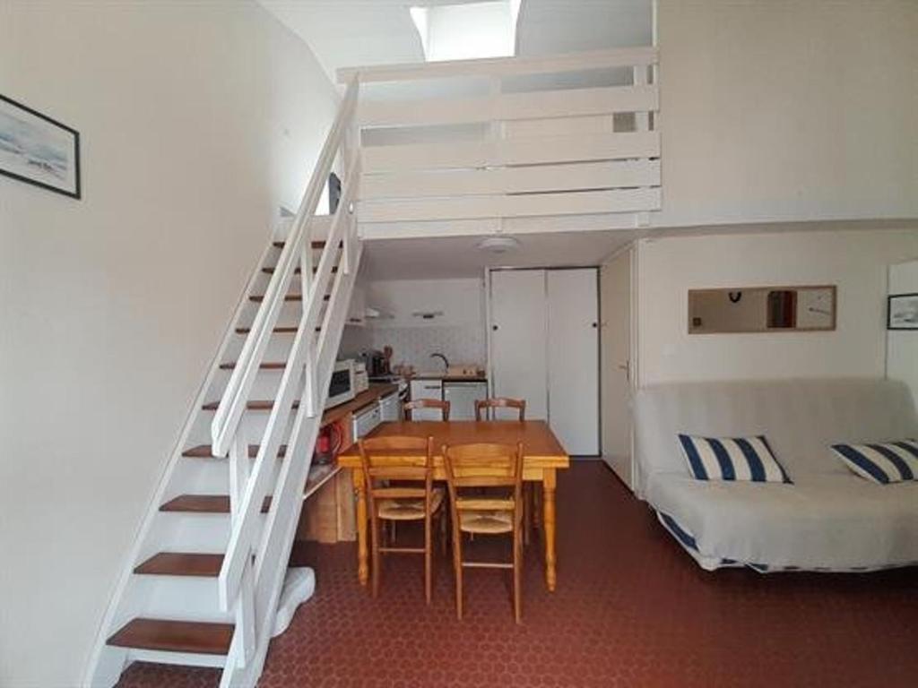 Appartement Studio Saint-Jean-de-Monts, 2 pièces, 4 personnes - FR-1-324A-34 avenue de besses - fermette de la mer 2 128 85160 Saint-Jean-de-Monts