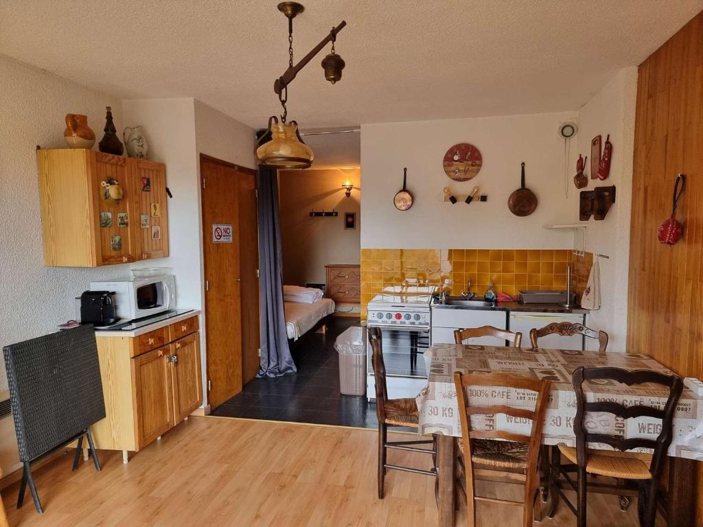 Appartement Studio Saint-Michel-de-Chaillol, 1 pièce, 4 personnes - FR-1-393-160 Le Pas de Chaillol Bois Gentil lot 165 05260 Saint-Michel-de-Chaillol