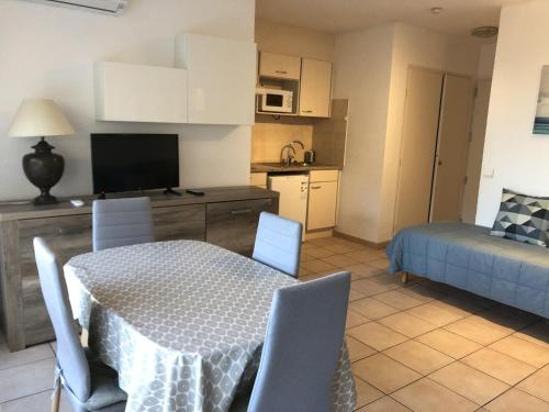 Studio Saint-Raphaël, 1 pièce, 2 personnes - FR-1-466A-5