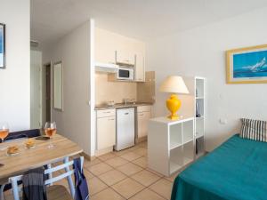 Studio Saint-Raphaël, 1 pièce, 3 personnes - FR-1-466A-43