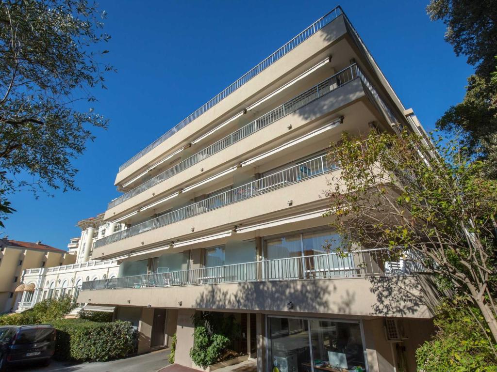 Appartement Studio Saint-Raphaël, 1 pièce, 3 personnes - FR-1-466A-44 21 AVENUE PAUL DOUMER RÉSIDENCE LES CÈDRES 83700 Saint-Raphaël