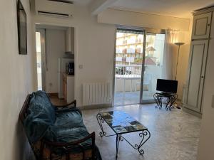 Studio Saint-Raphaël, 1 pièce, 3 personnes - FR-1-466A-45