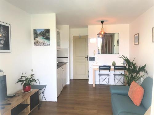 Studio Saint-Raphaël, 1 pièce, 4 personnes - FR-1-504-645