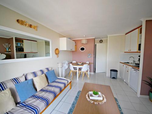 Studio Saint-Raphaël, 1 pièce, 4 personnes - FR-1-504-649