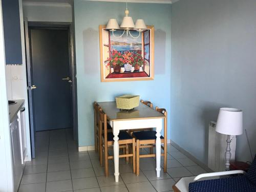 Studio Saint-Raphaël, 1 pièce, 4 personnes - FR-1-504-653