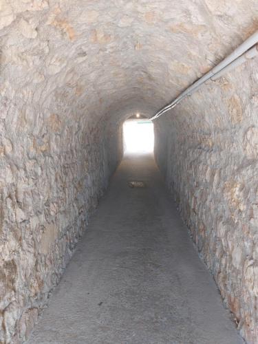 STUDIO SANARY Accès Plage par Tunnel Privé