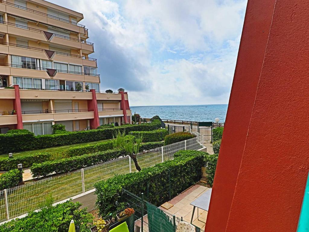 Appartement Studio Sète, 1 pièce, 4 personnes - FR-1-472A-244 4, rue Paul Baudassé 34200 Sète